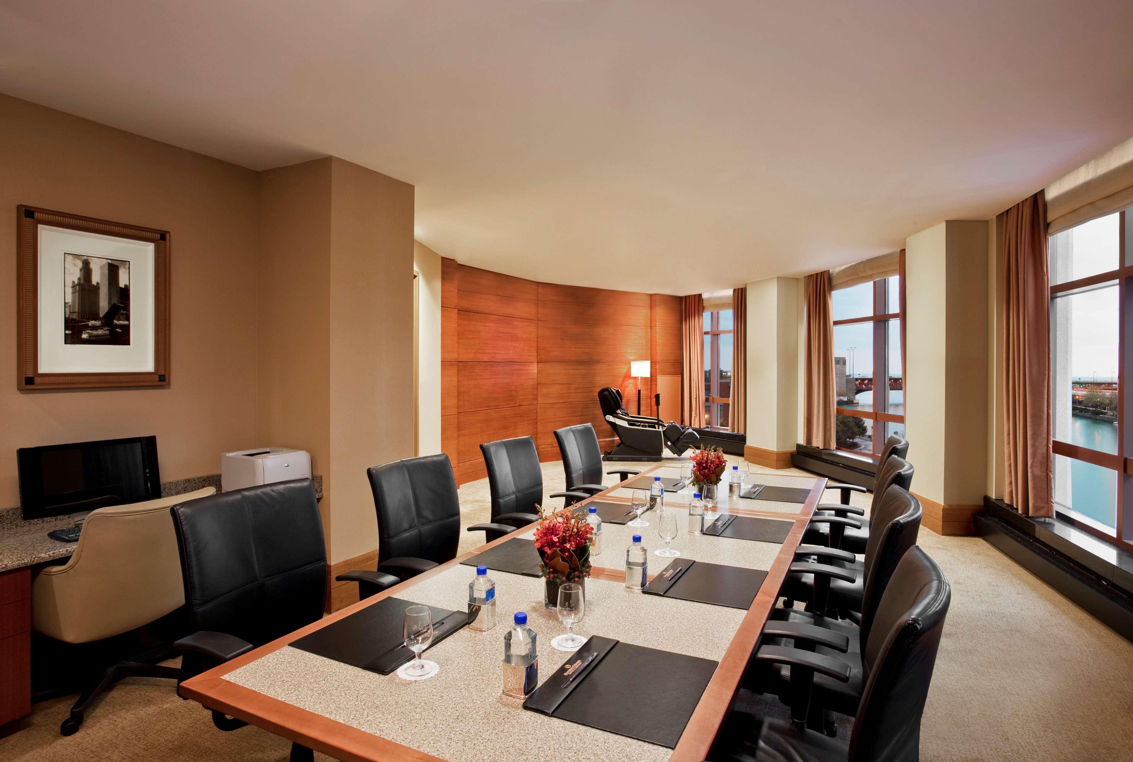 Sheraton Grand Chicago Riverwalk Zewnętrze zdjęcie